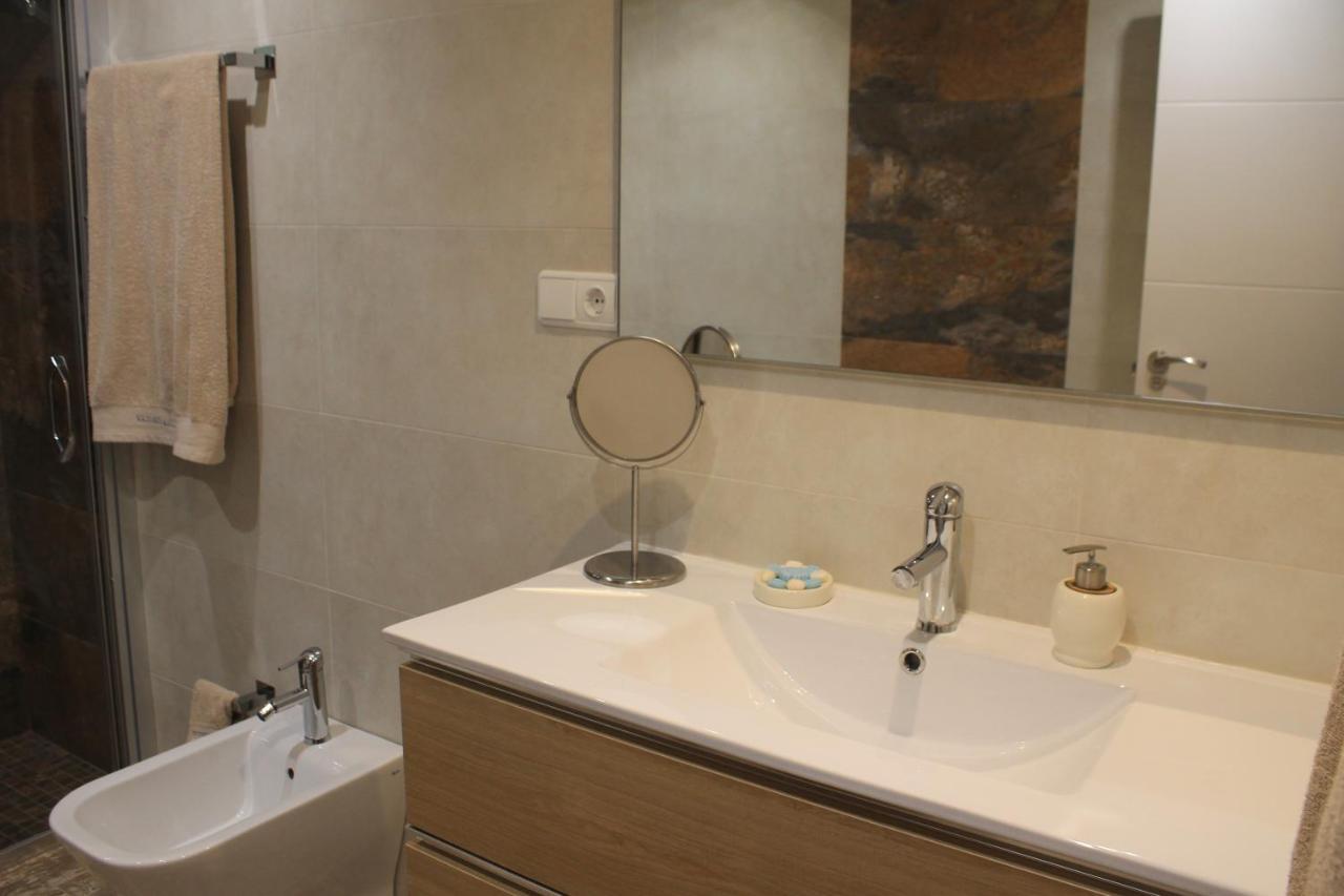 Amplio Apto Con Patio Privado